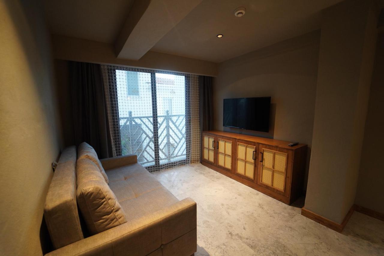 פאטהיה Icon Beach Suites Hotel Sovalye Island מראה חיצוני תמונה