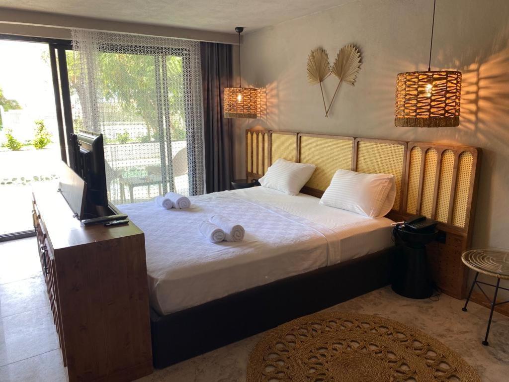 פאטהיה Icon Beach Suites Hotel Sovalye Island מראה חיצוני תמונה