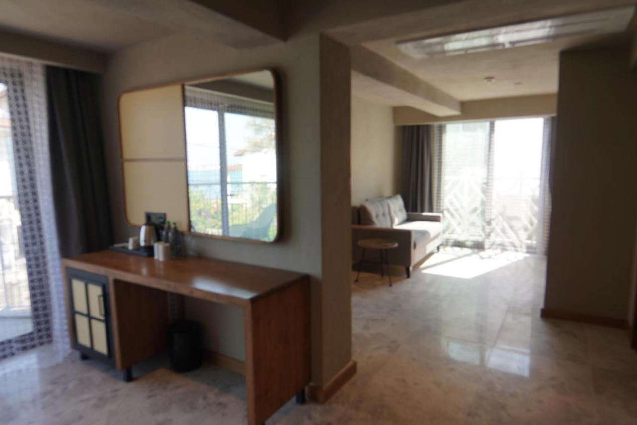 פאטהיה Icon Beach Suites Hotel Sovalye Island מראה חיצוני תמונה